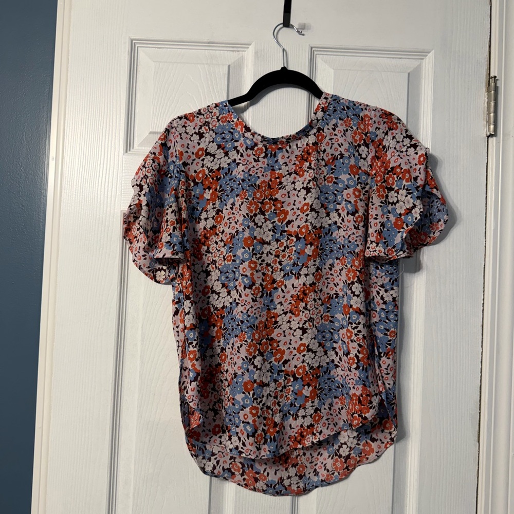 Loft floral blouse with cute cap sleeves size xs